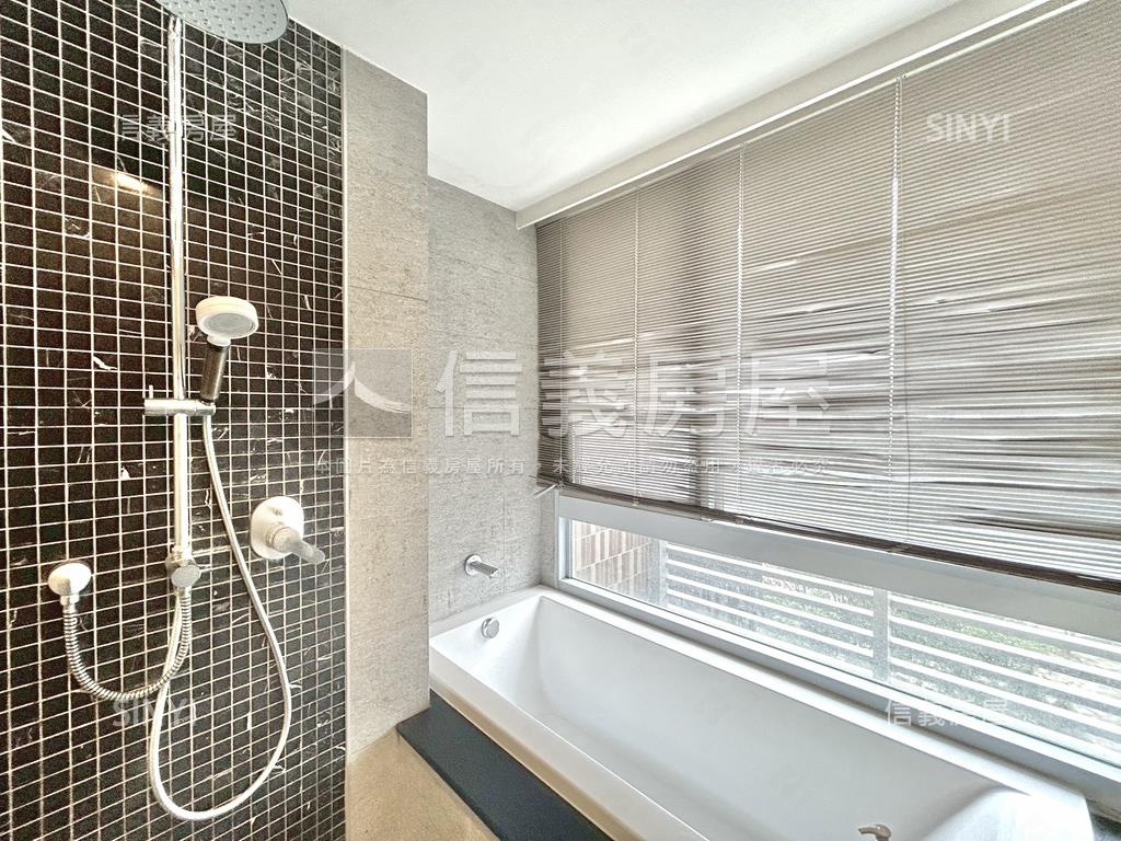 高鐵鼎毅３＋１房雙車位房屋室內格局與周邊環境