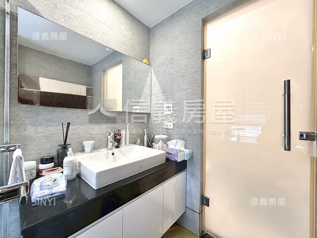 高鐵鼎毅３＋１房雙車位房屋室內格局與周邊環境