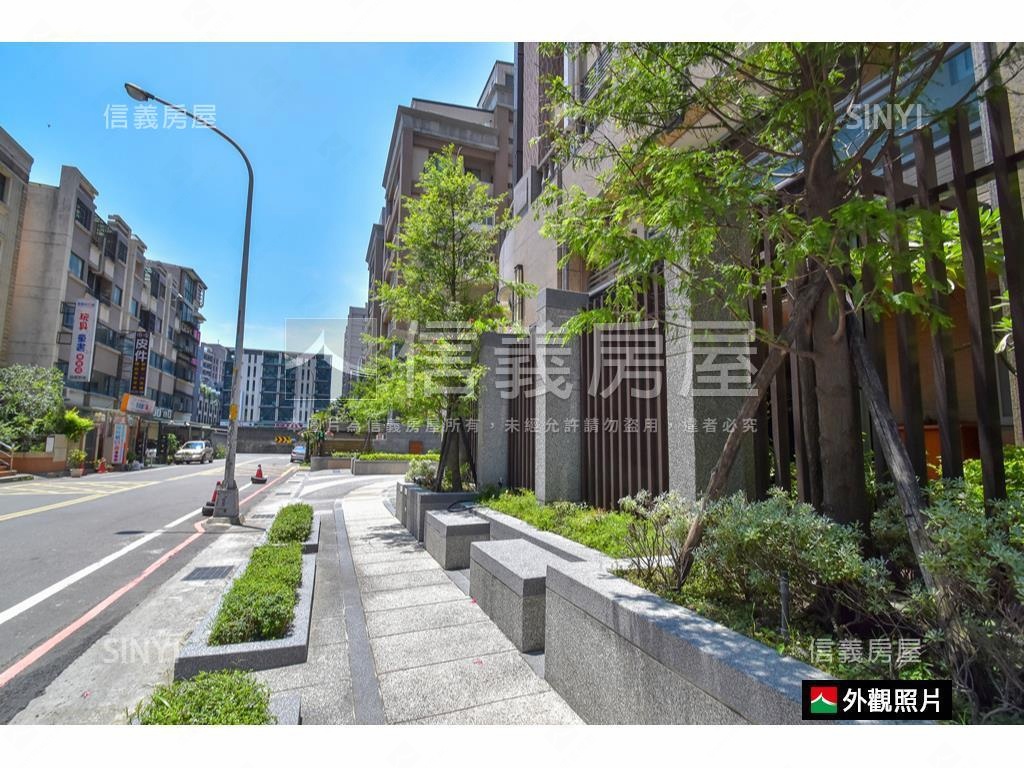 高鐵鼎毅３＋１房雙車位房屋室內格局與周邊環境