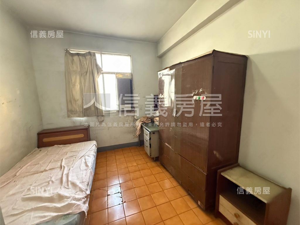 鳳山優質三房美寓房屋室內格局與周邊環境