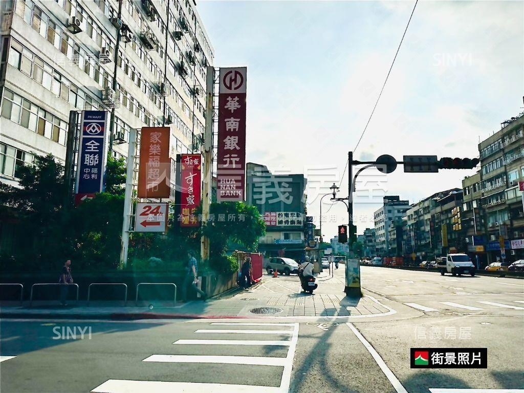 萬大路邊間採光頂佳房屋室內格局與周邊環境