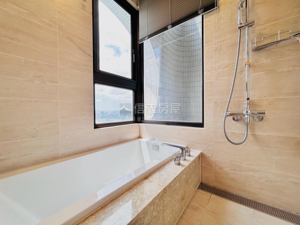 竹風青庭高樓景觀豪邸房屋室內格局與周邊環境