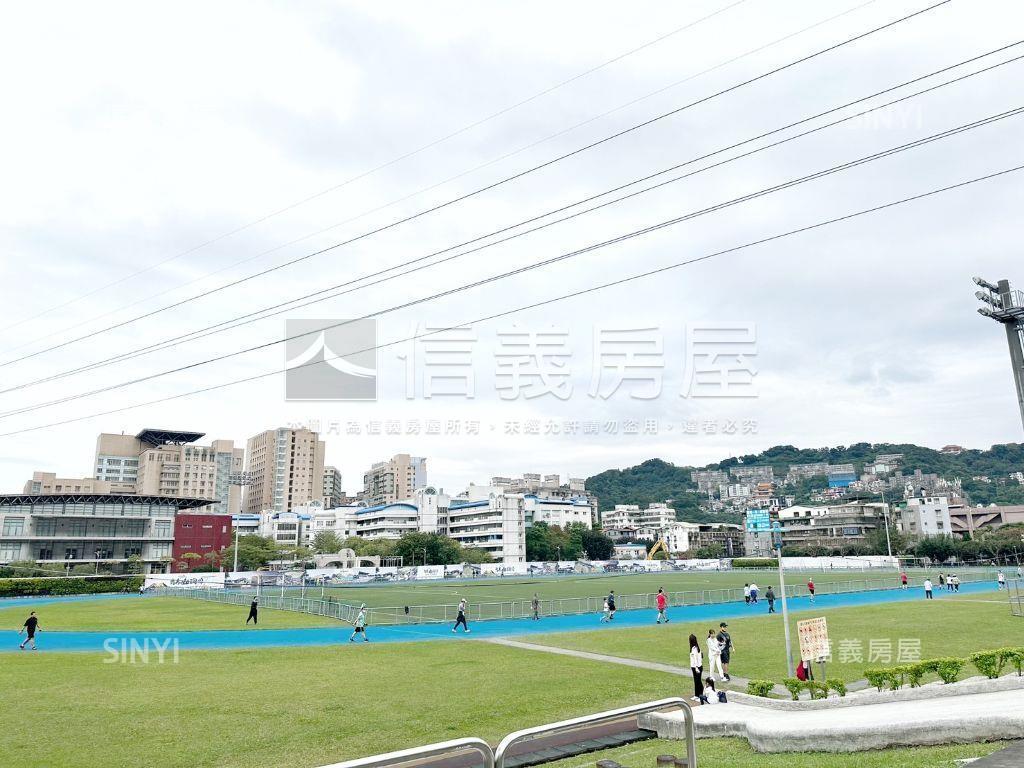 近萬大ＬＧ０８邊間三樓房屋室內格局與周邊環境