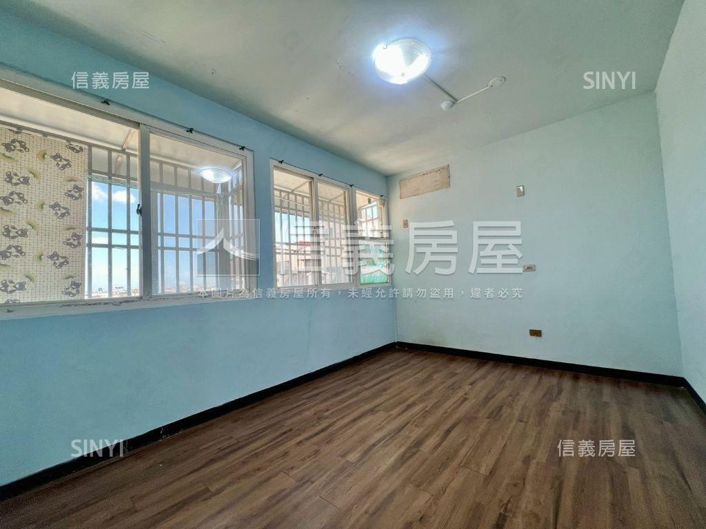 景觀採光三房平車房屋室內格局與周邊環境