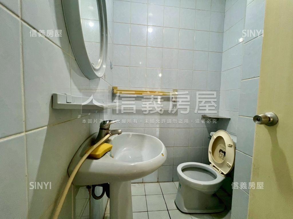 景觀採光三房平車房屋室內格局與周邊環境