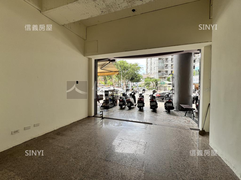 正崇學路金店面房屋室內格局與周邊環境