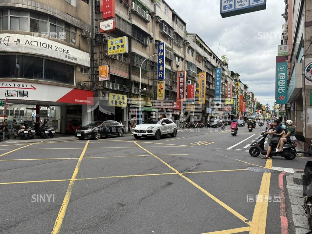 正富國路金店面房屋室內格局與周邊環境