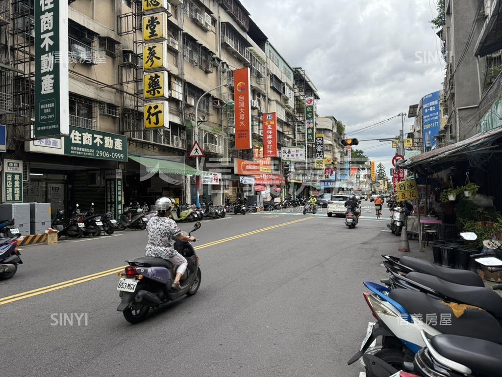 正富國路金店面房屋室內格局與周邊環境
