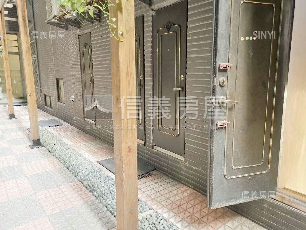 ✧山河戀✧朝南店面房屋室內格局與周邊環境