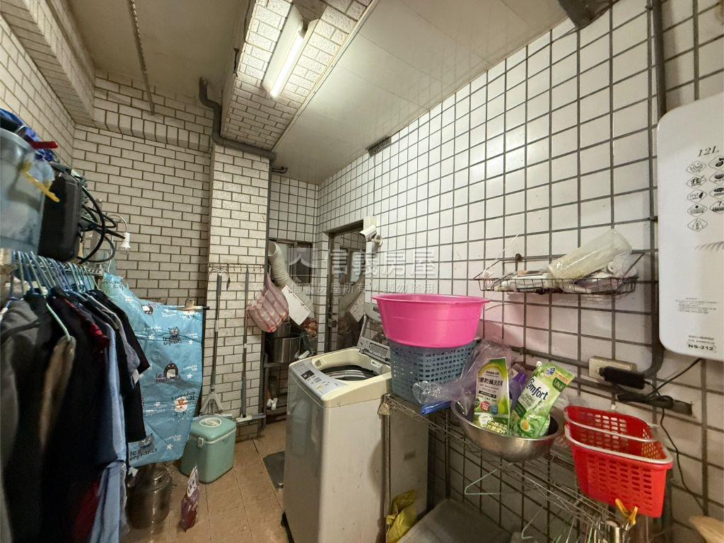 【專任】角間一樓美宅房屋室內格局與周邊環境
