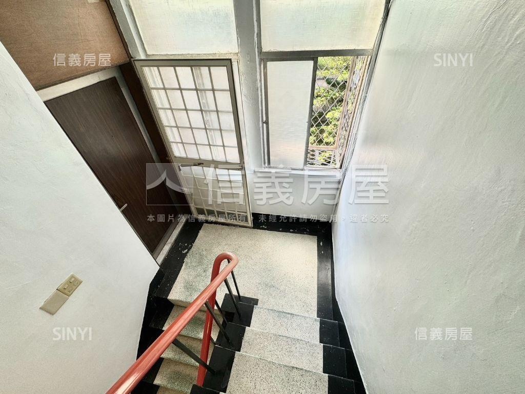 東門捷運金華學區雅寓房屋室內格局與周邊環境