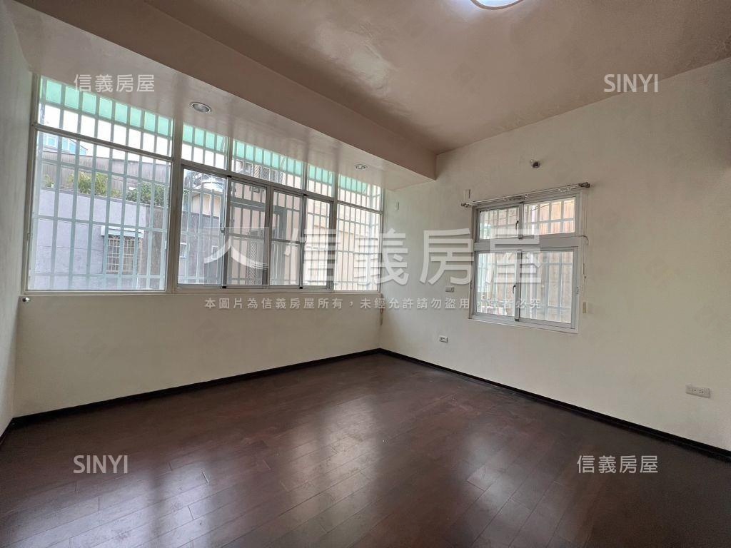 生產路透天房屋室內格局與周邊環境