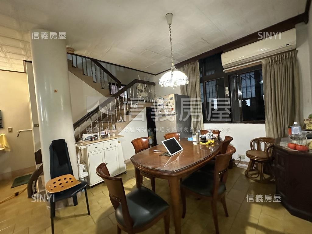 士林站土地加蓋透天房屋室內格局與周邊環境