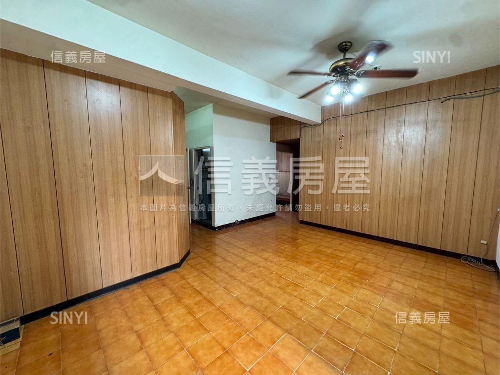 中正方正採光美寓房屋室內格局與周邊環境
