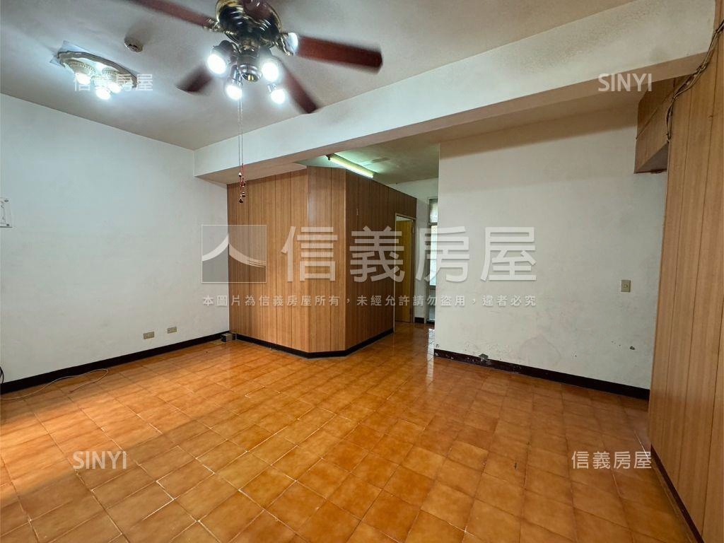 中正方正採光美寓房屋室內格局與周邊環境