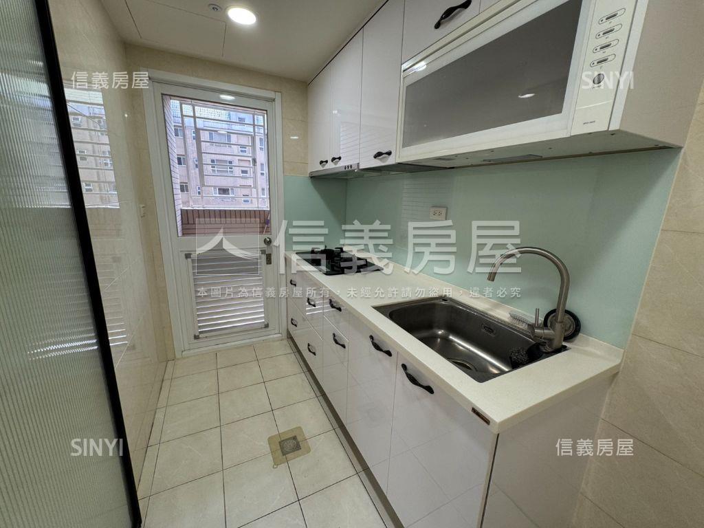美學苑高樓層美裝潢房屋室內格局與周邊環境