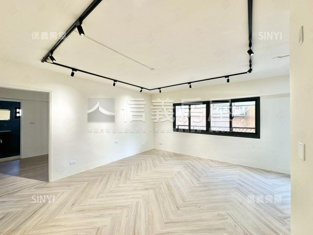 低總價。電梯美美三房房屋室內格局與周邊環境