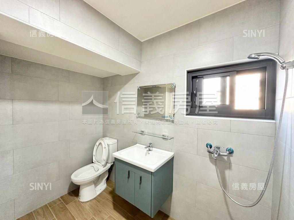 低總價。電梯美美三房房屋室內格局與周邊環境