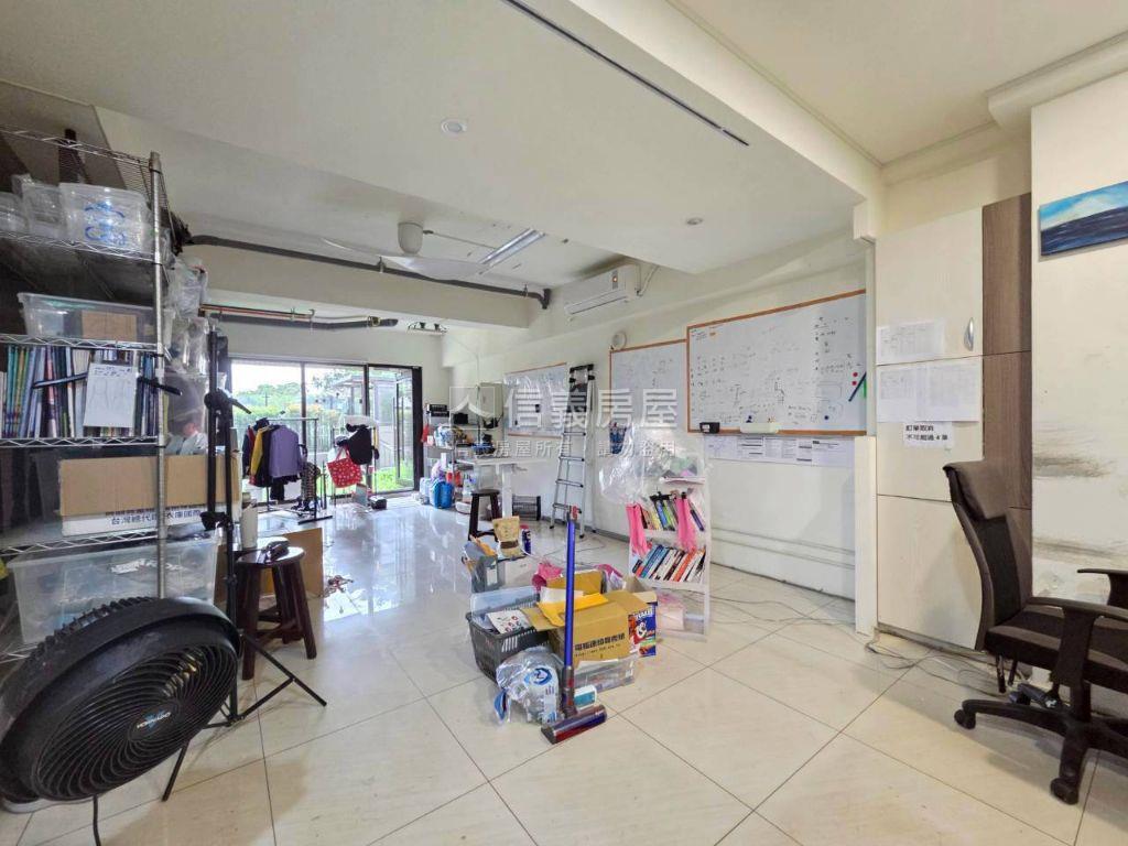 近Ｇ０１捷運站大空間店住房屋室內格局與周邊環境