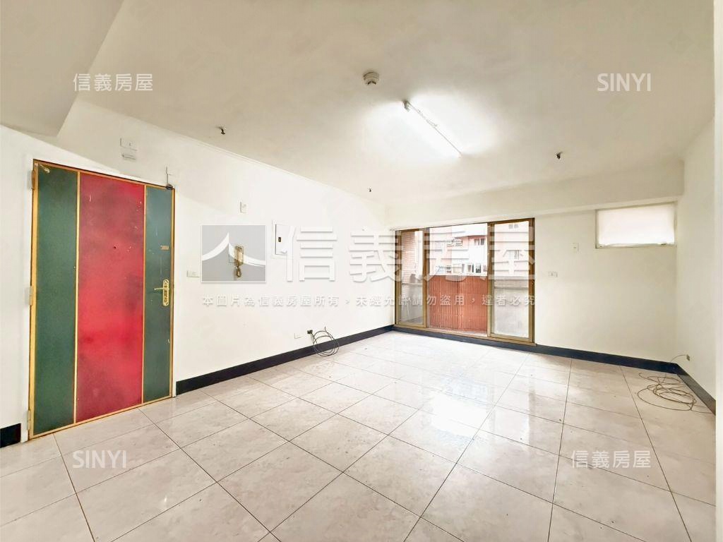 明亮採光校園景觀‧大四房房屋室內格局與周邊環境