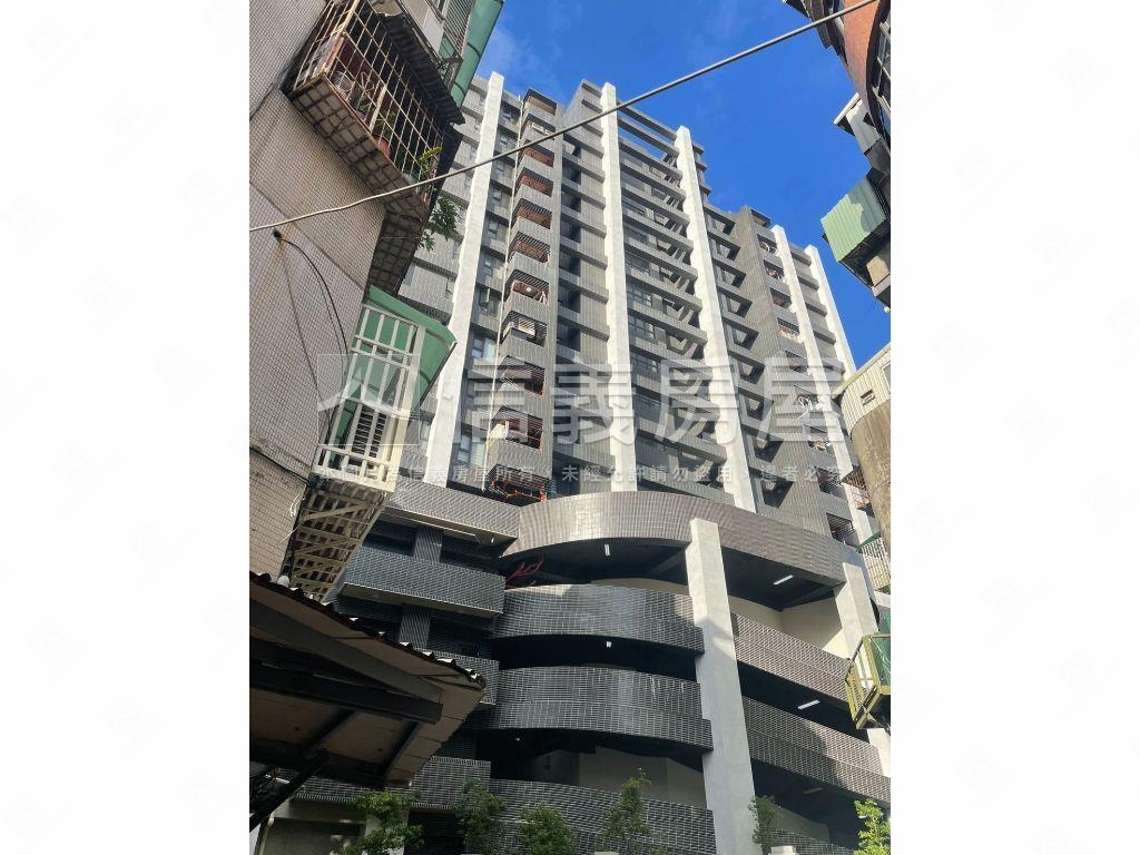 國門巨星三房大空間房屋室內格局與周邊環境