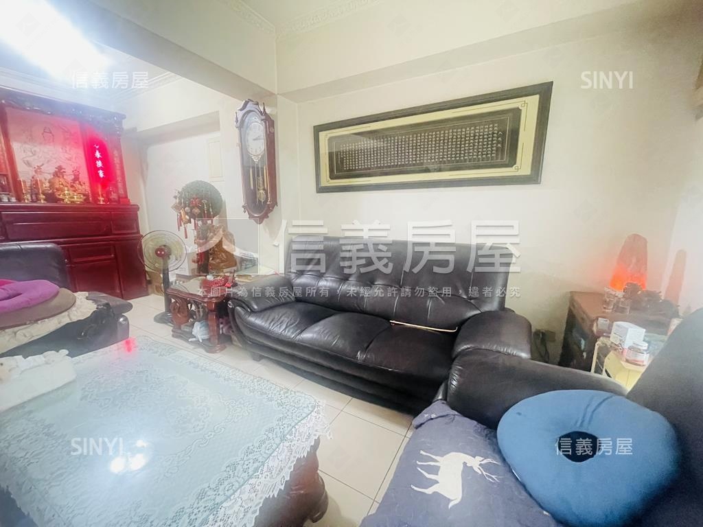 康寧街四房大空間華廈房屋室內格局與周邊環境