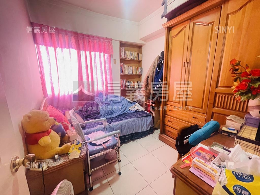 康寧街四房大空間華廈房屋室內格局與周邊環境