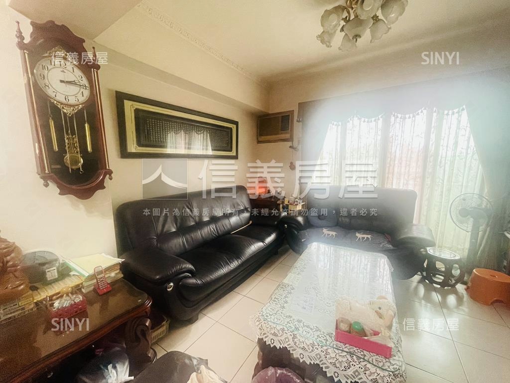 康寧街四房大空間華廈房屋室內格局與周邊環境