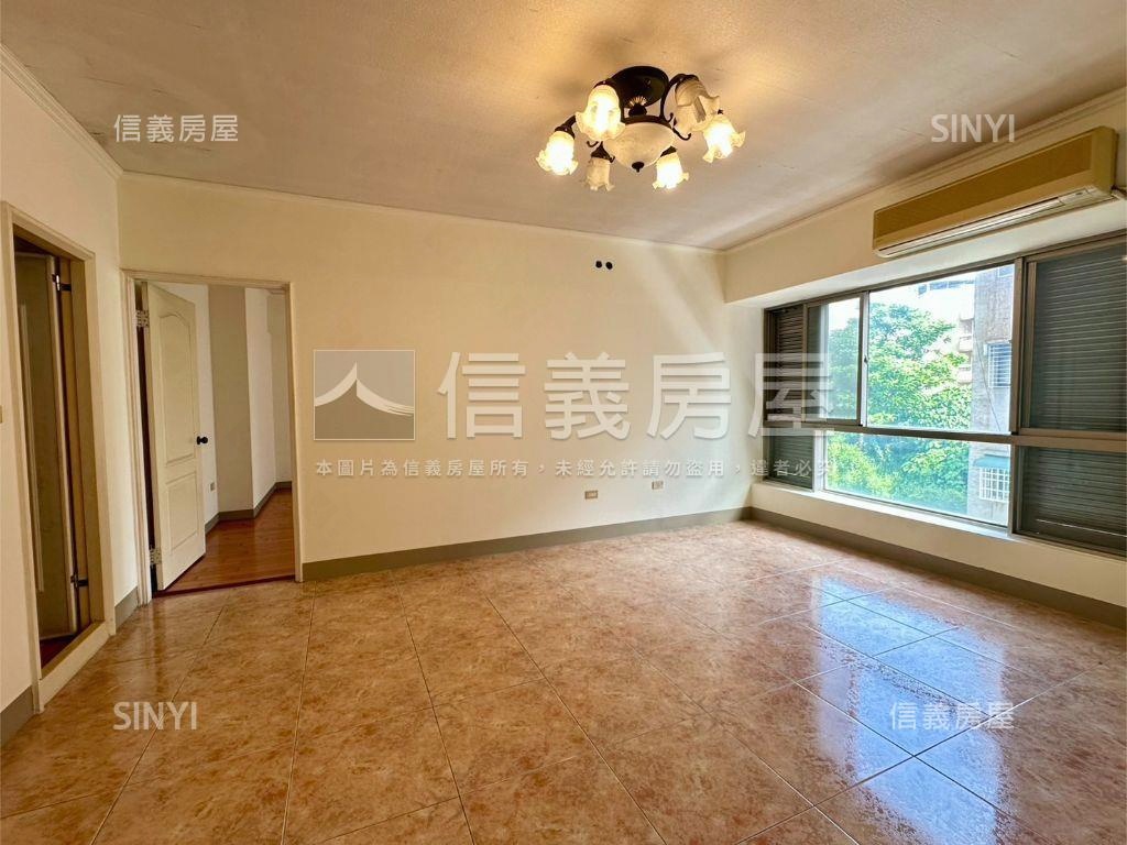 文山特區採光大三房車位房屋室內格局與周邊環境