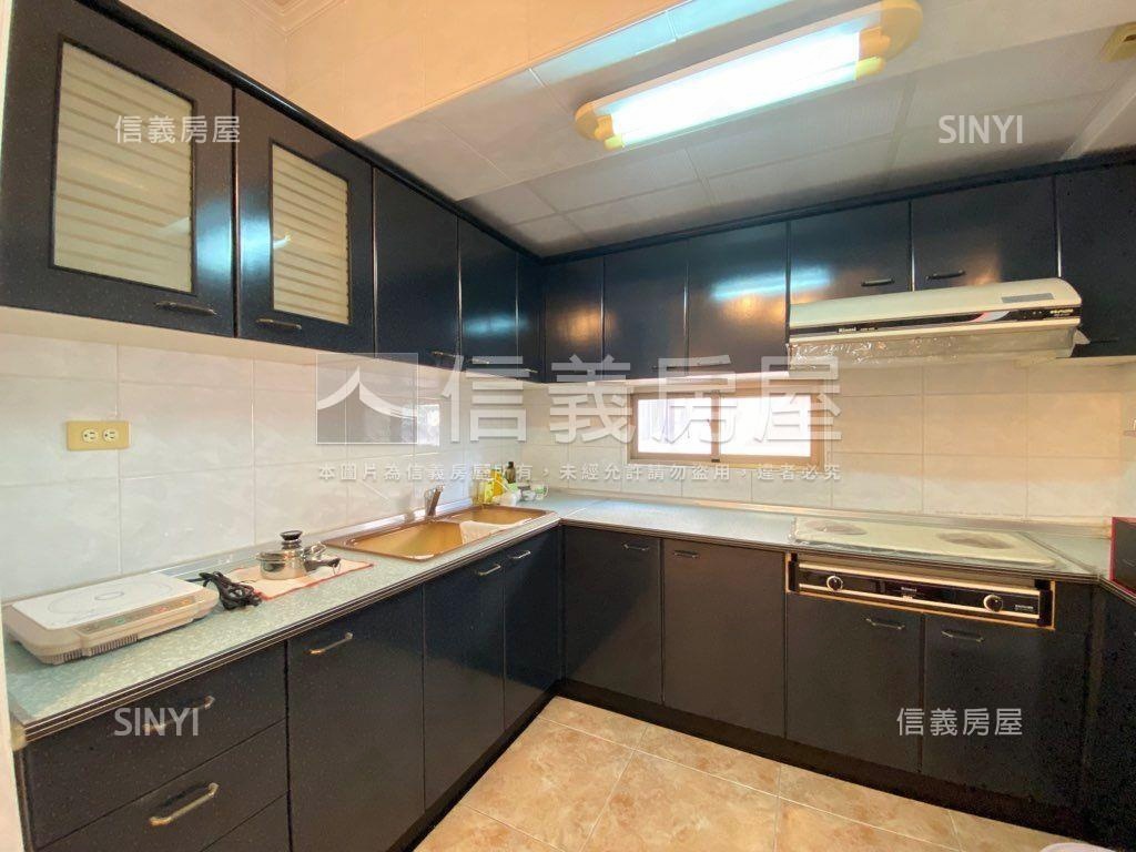 文山特區採光大三房車位房屋室內格局與周邊環境