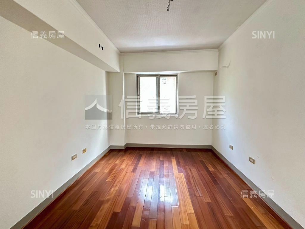 文山特區採光大三房車位房屋室內格局與周邊環境