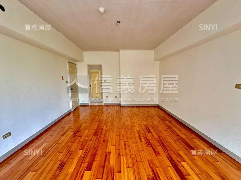 文山特區採光大三房車位房屋室內格局與周邊環境