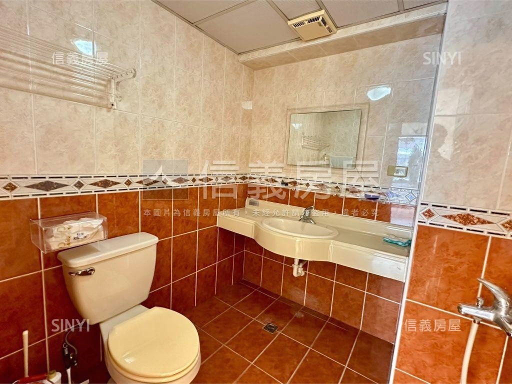 文山特區採光大三房車位房屋室內格局與周邊環境