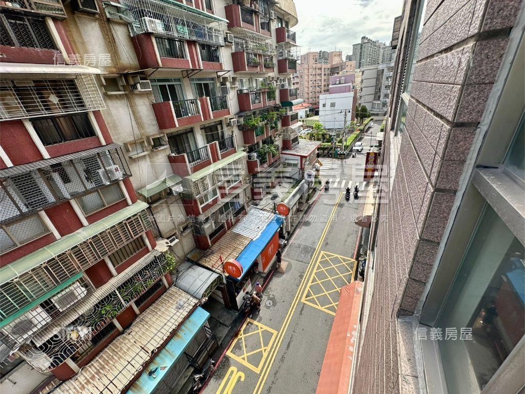 文山特區採光大三房車位房屋室內格局與周邊環境