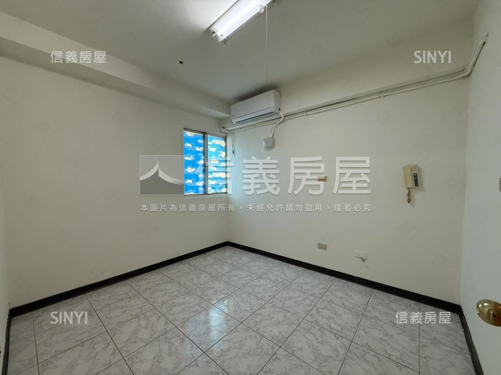 誠意出售佳昌高樓層兩房房屋室內格局與周邊環境