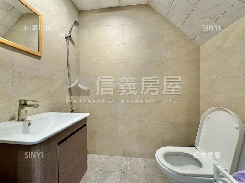 左營國中賺錢金店房屋室內格局與周邊環境