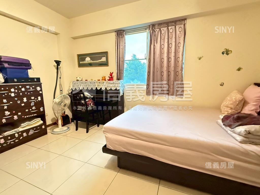 稀有前庭後院新光別墅房屋室內格局與周邊環境