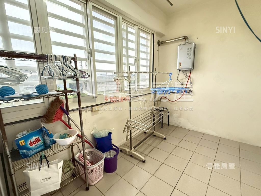 稀有前庭後院新光別墅房屋室內格局與周邊環境