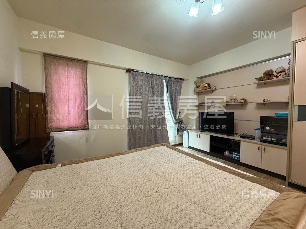 稀有前庭後院新光別墅房屋室內格局與周邊環境