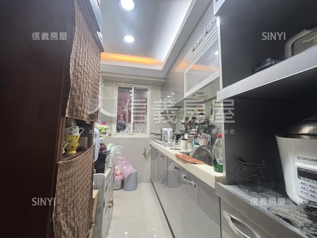 集美商圈華廈房屋室內格局與周邊環境