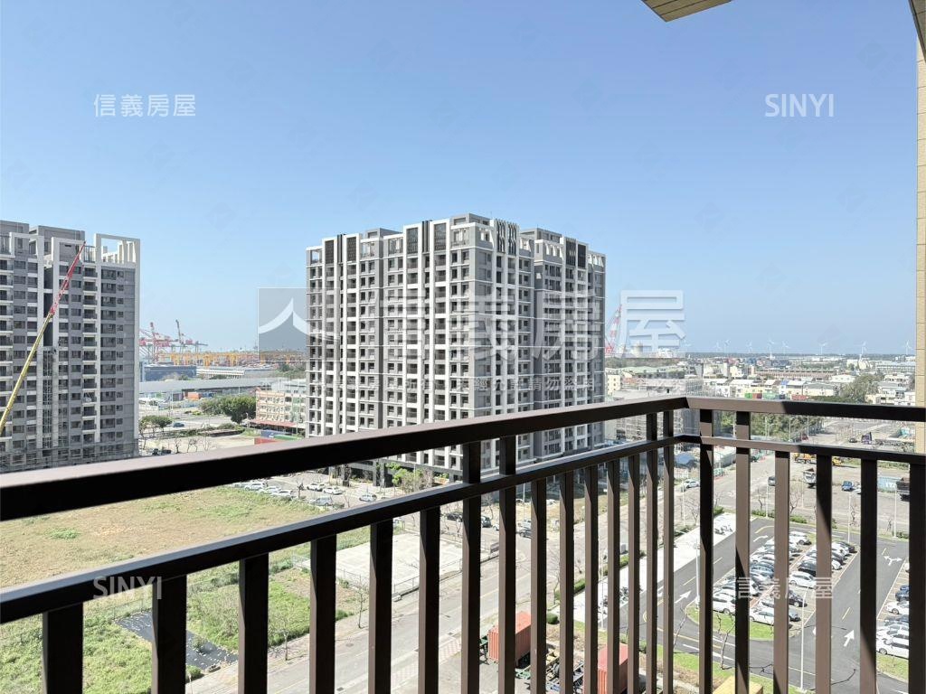 專任。佳鋐晴灣兩房平車房屋室內格局與周邊環境
