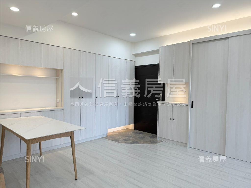 專任。佳鋐晴灣兩房平車房屋室內格局與周邊環境