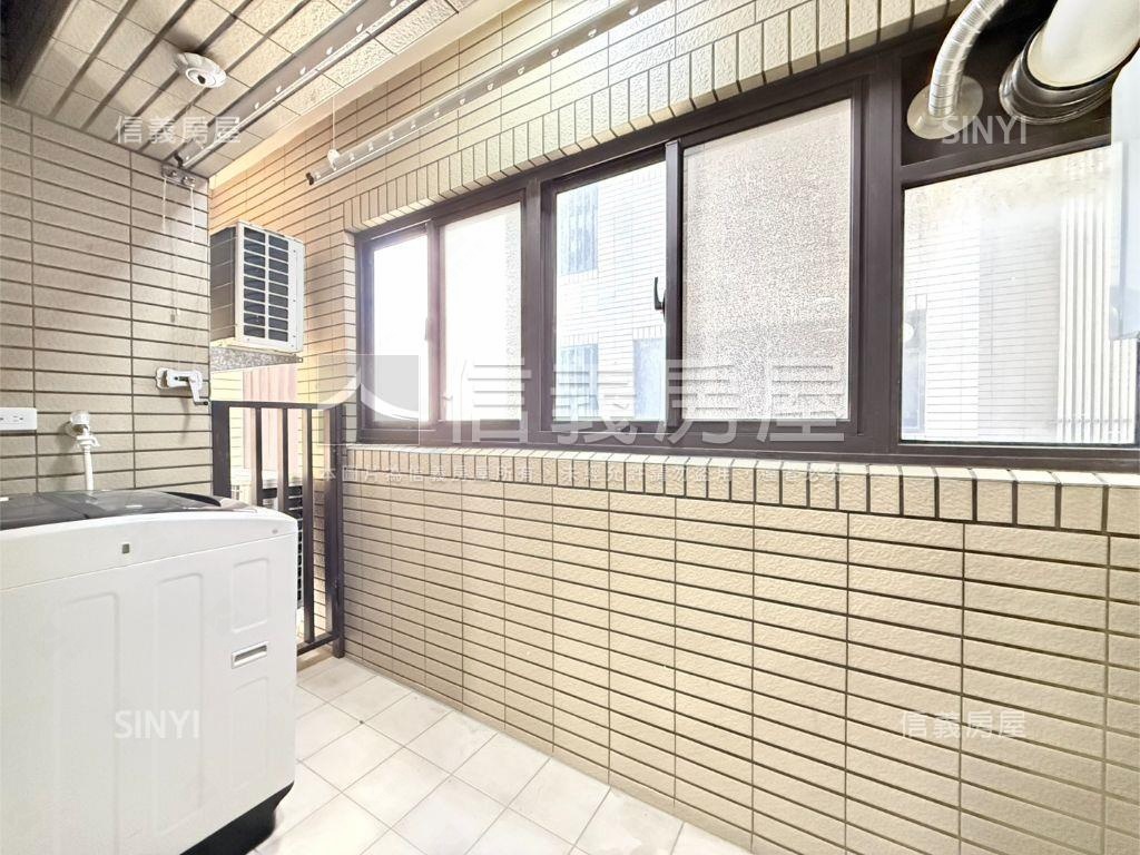專任。佳鋐晴灣兩房平車房屋室內格局與周邊環境