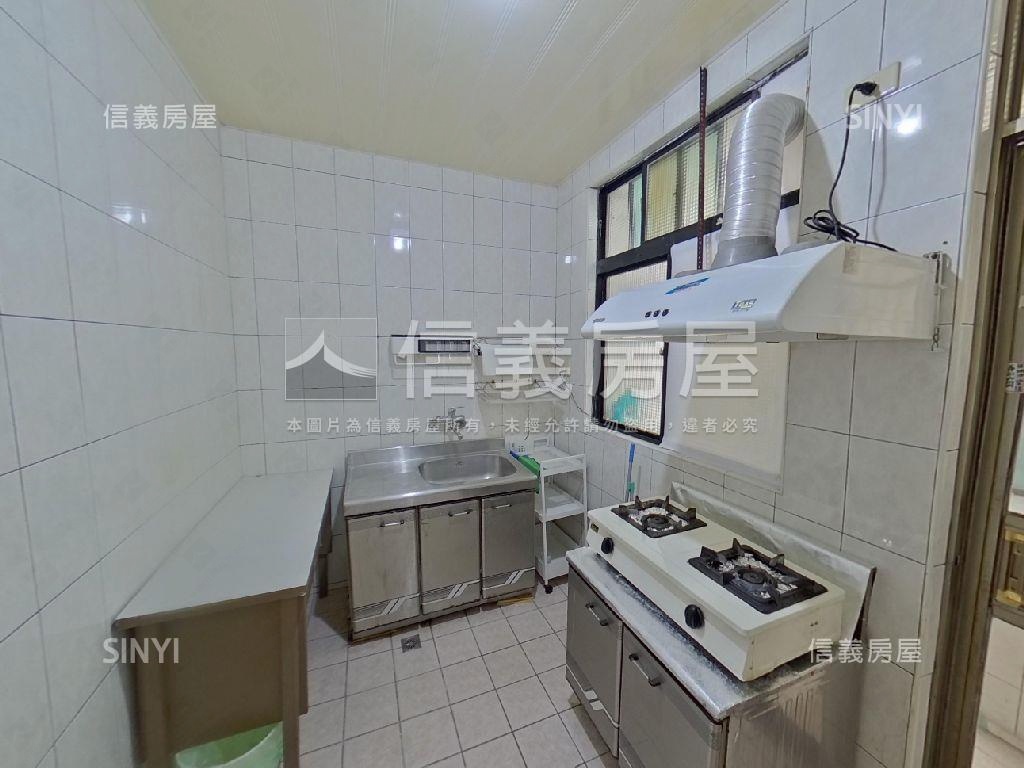 頂溪捷運邊間三房美寓房屋室內格局與周邊環境