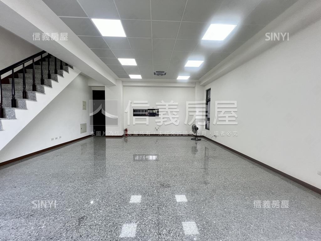 吉松哲園黃金店面附平車房屋室內格局與周邊環境