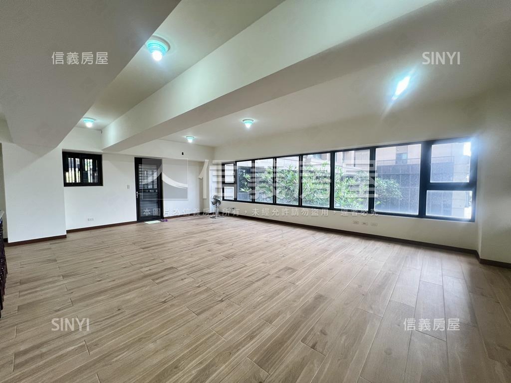 吉松哲園黃金店面附平車房屋室內格局與周邊環境