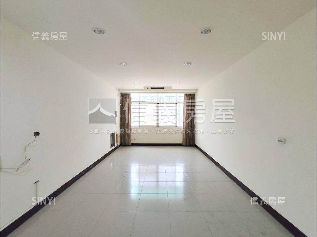 近高雄車站．河景騎樓透天房屋室內格局與周邊環境