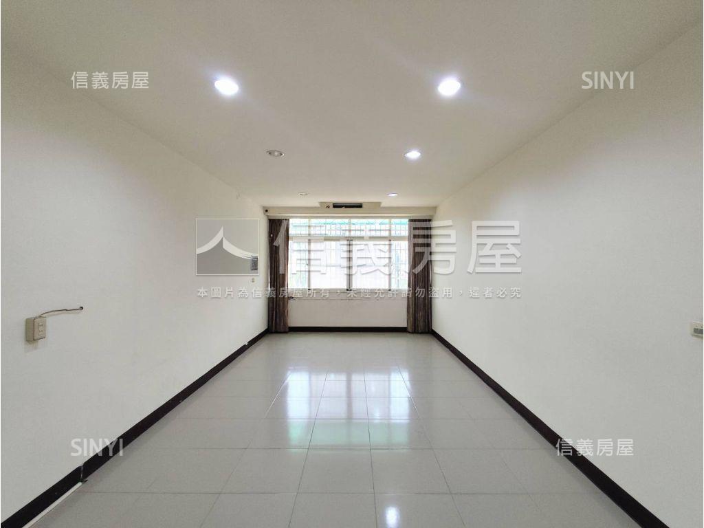 近高雄車站．河景騎樓透天房屋室內格局與周邊環境