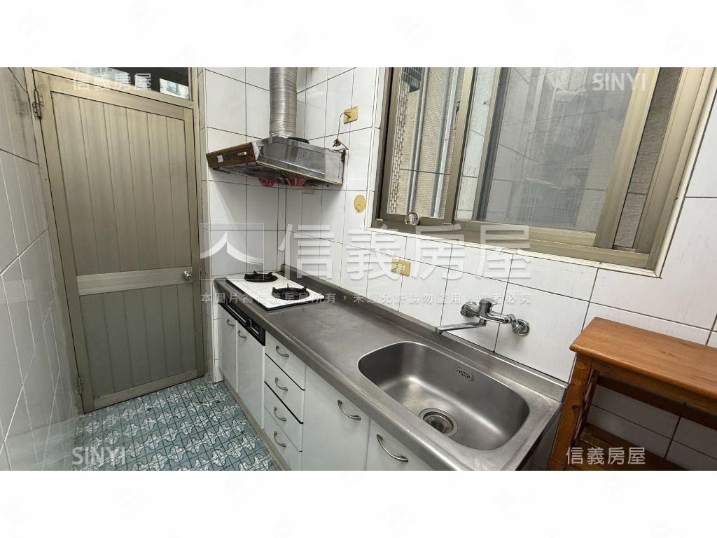 大坪林捷運旁稀有釋出房屋室內格局與周邊環境