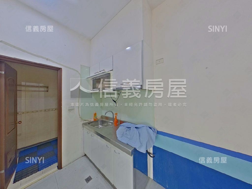 近中壢交流道金店面房屋室內格局與周邊環境